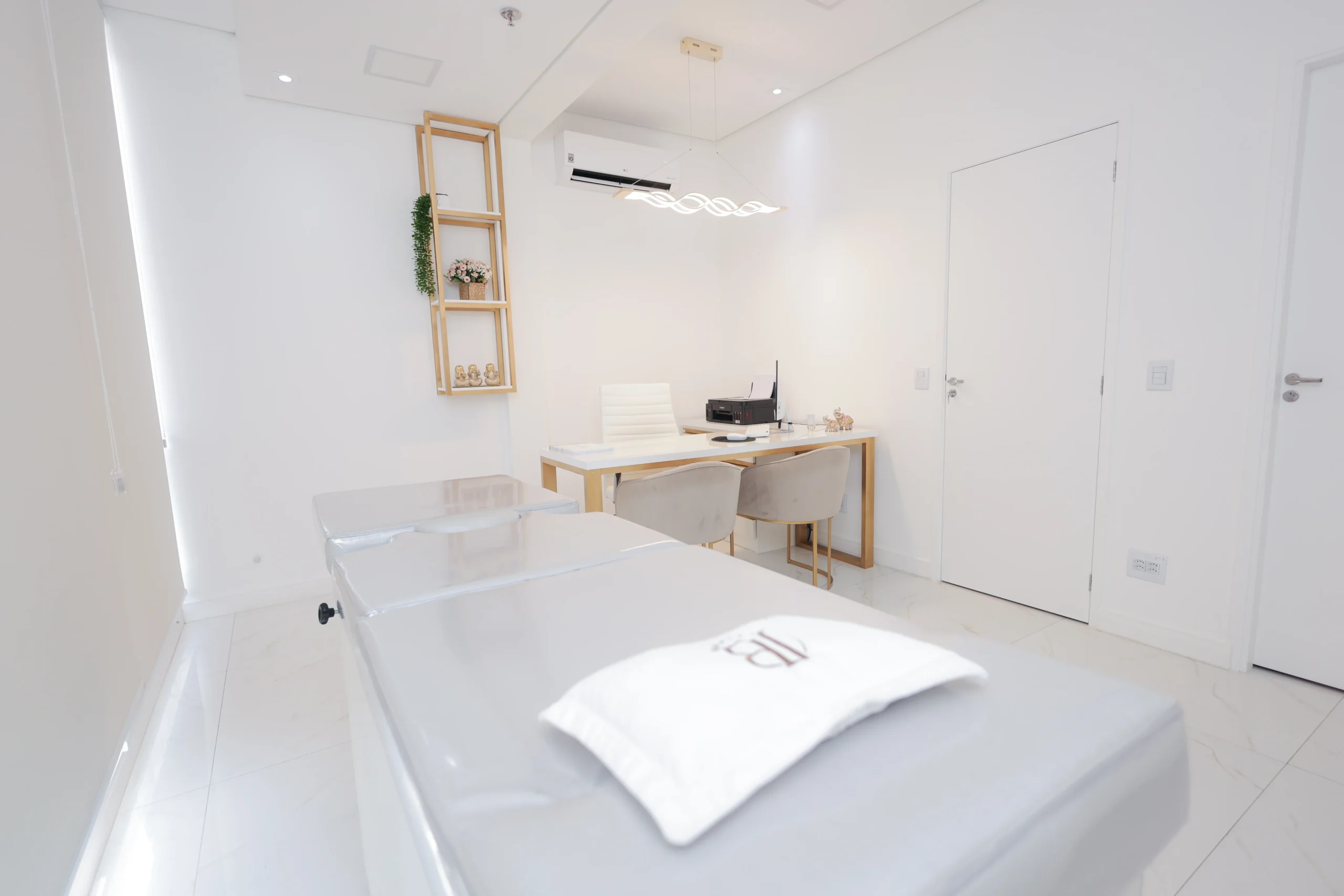 clinica de estetiica dra juliana beani em jundiai para tratamento de redução de gordura com criolipolise e criusculpt
