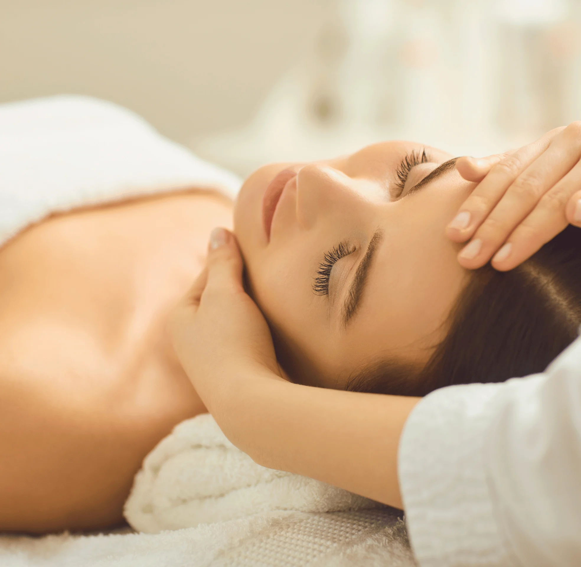 Massagem Relaxante Jundiai Spa & Bem-Estar Clínica Dra Juliana Beani Dermatologia, A melhor clinica de Estética de Jundiaí. Tratamentos especializados da cabeça aos pés.