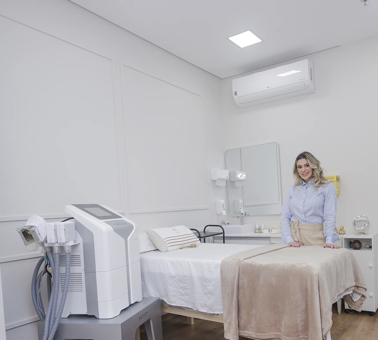 CollFase 9 Criolipólise em Jundiaí, Criolipólise, Criolipólise Preço, Criolipólise Funciona, Criolipólise antes e depois, criolipólise como funciona, Criolipólise Jundiaí, criolipólise riscos Criolipolise criusculpt em jundiai